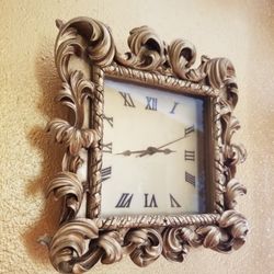 Gorgeous Vintage Goldleaf Wall Clock 