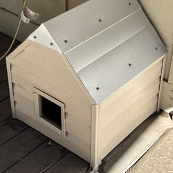 Small Dog/Cat House