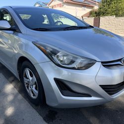 2015 Hyundai Elantra SE Clean title 103 k miles  Smog ready ✅👍4900$ Everything works no leaks  Gas ⛽️ saver Ready for Uber or Lyft  	       ABS Brake