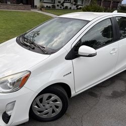 2016 Toyota Prius C