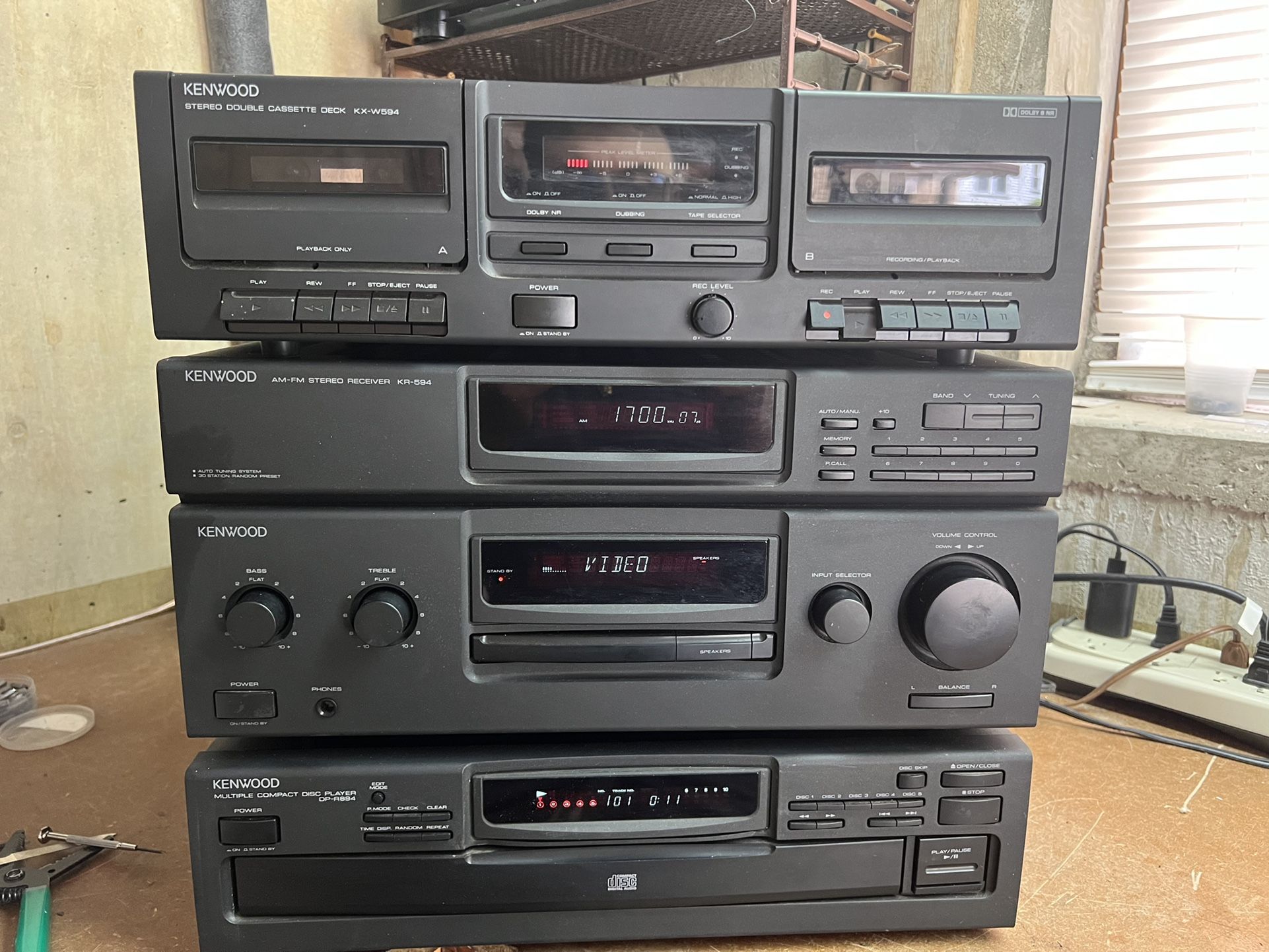 Kenwood Stereo System Model No KR-594
