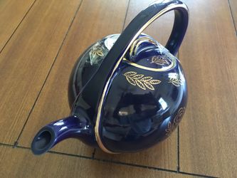 Hall Teapot
