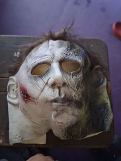 Halloween mask