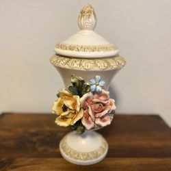 vintage Capodimonte porcelain vase with hand-painted dimensional flowers