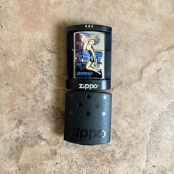 Nose Art Zippo 