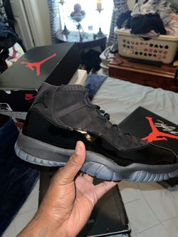 retro 11 cap and gown
