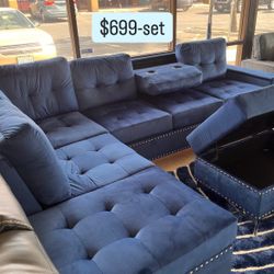 Blue Sectional With Ottoman / Juego De Sofa Azul Nuevo