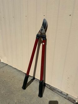Shear tree fiskars