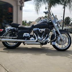 2010 Harley Road King