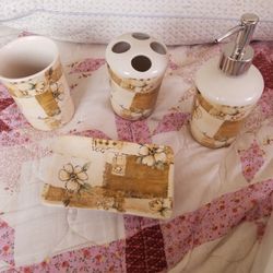 Bathroom bath set 4 piece