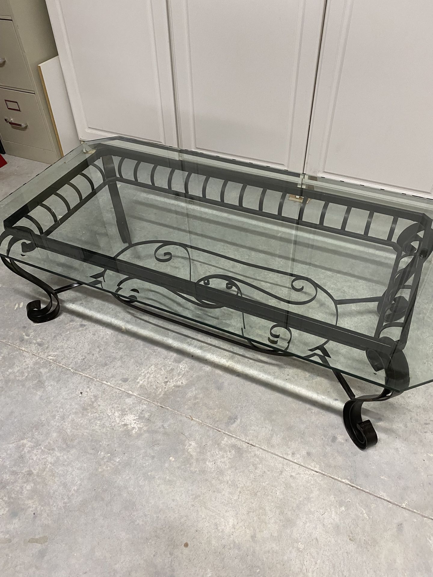 Glass coffee table 52 x 28 very thick beveled glass $35