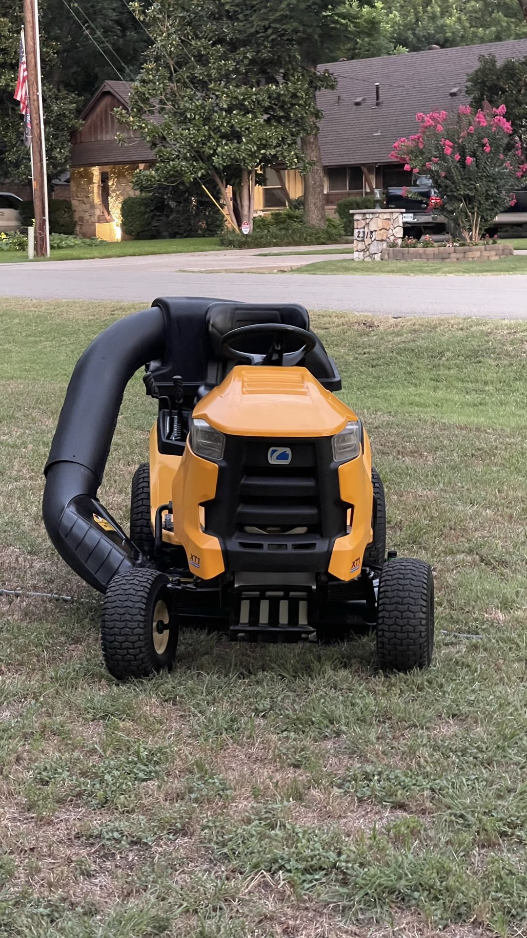Cub Cadet Motor 18hp Cubierta 42" Hidrostátic Riding Mower// Ariens Apex// John Deere// Honda Rancher/