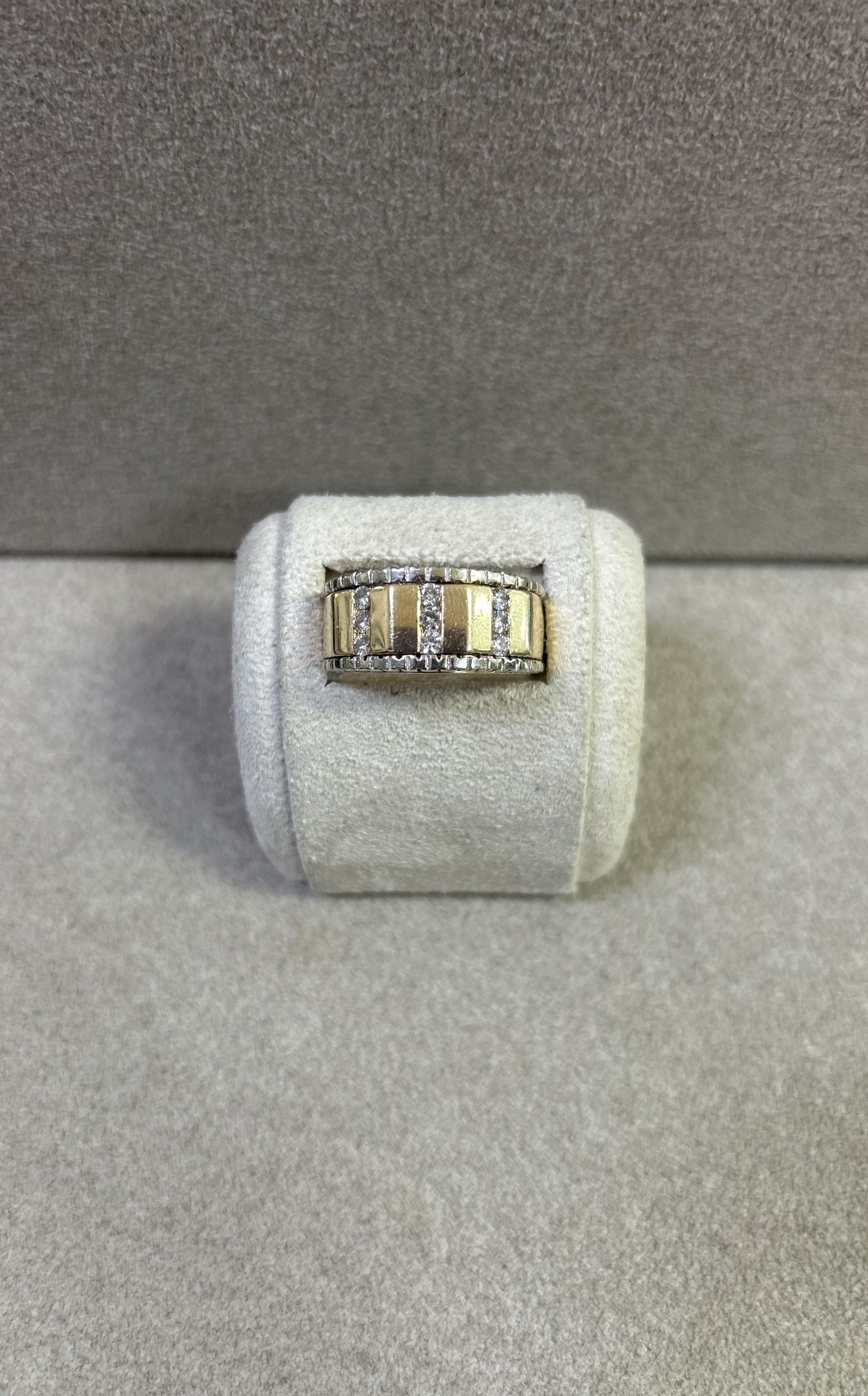 Gold Men’s Ring