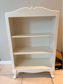 White wood bookshelf