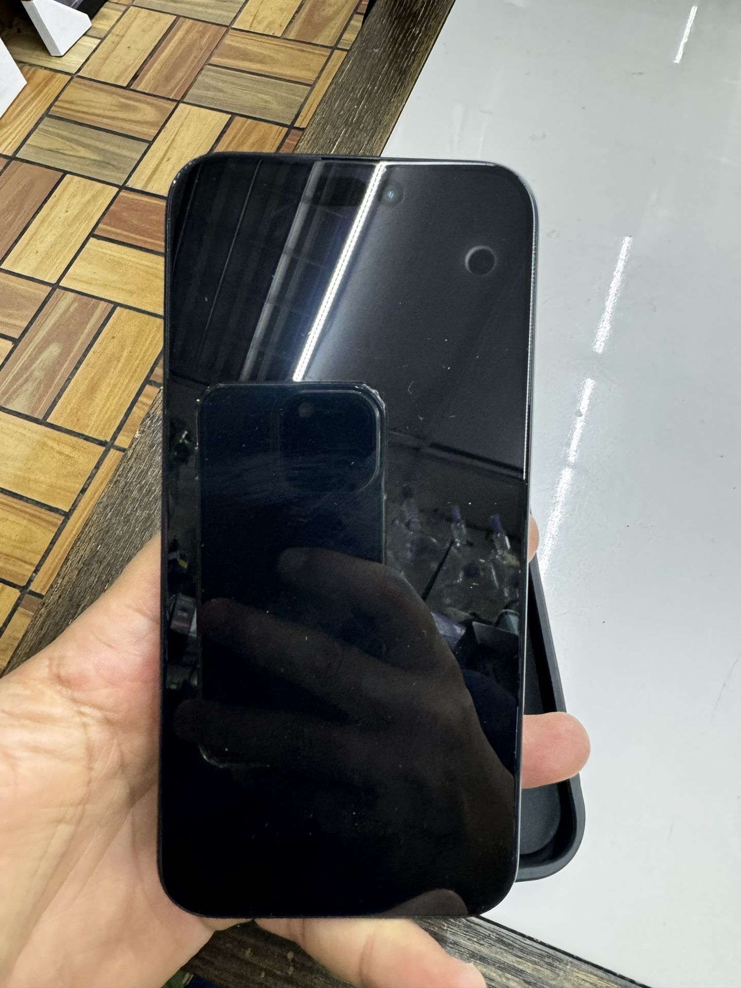 iphone 15 pro max locked for parts