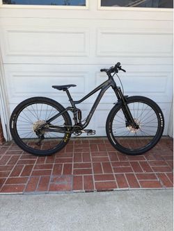 2021 Giant stance 2.  Small 27.5