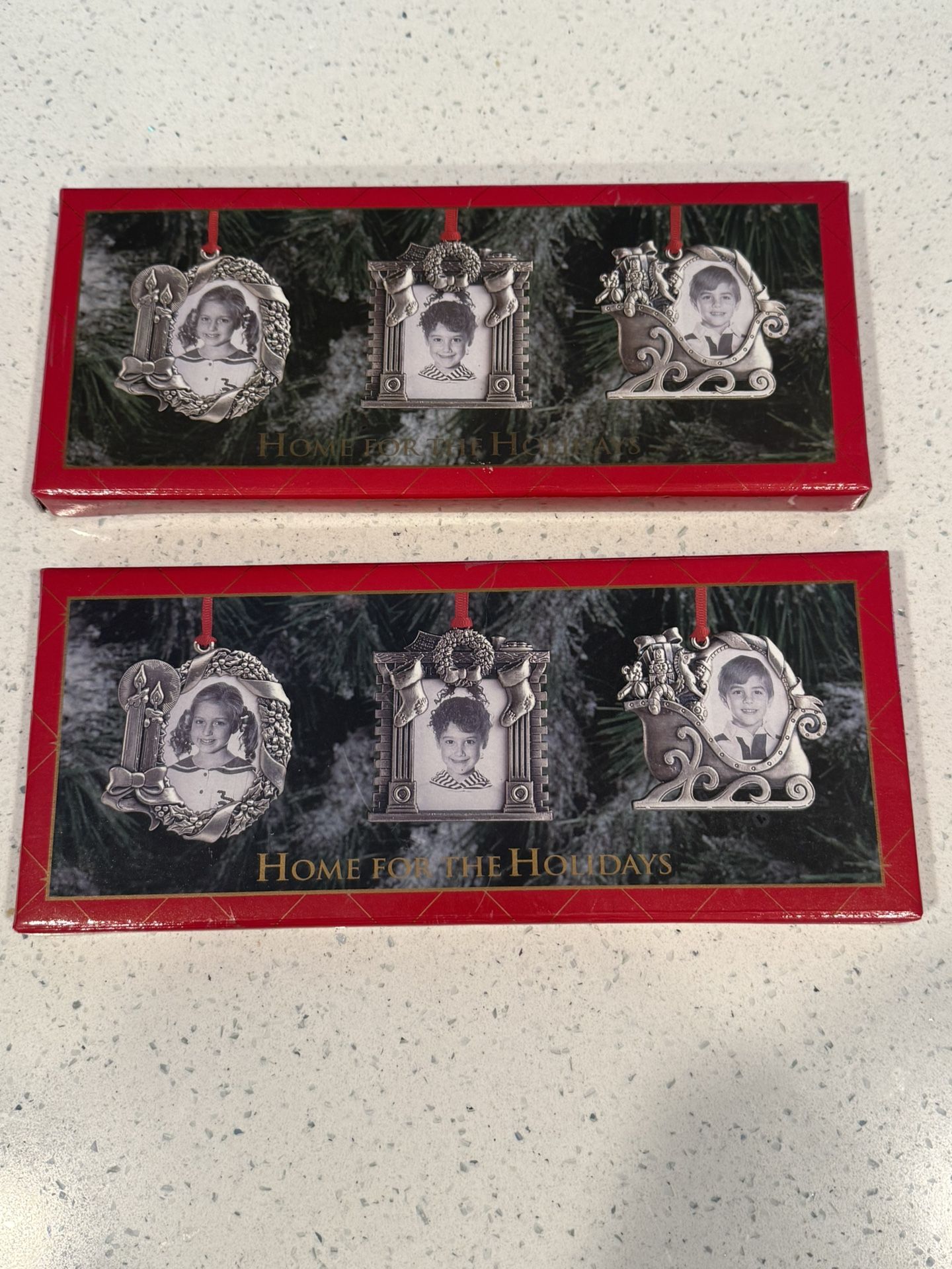 Set Of 2 Foley’s 1995 Set of 3 Photo Frame Ornaments Made in Taiwan NIB
