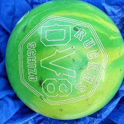 DV8 Ruckus Schizo 16 lbs NIB Bowling Ball 