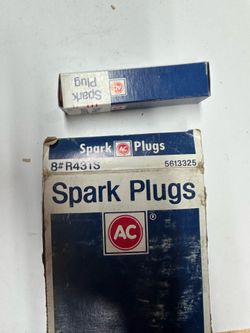 AC Spark Plugs, box of 8