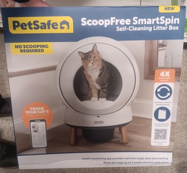 PetSafe ScoopFree SmartSpin Self-Cleaning Litter Box – Brand New