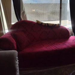 Red Couch/ Lounge Right Armed In Great Condition 