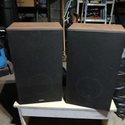 Magnavox 3 Way Speaker,s