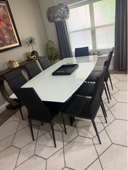 NFM Dining table and 8 chairs