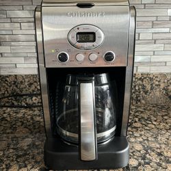 LUXURIOUS PROGRAMABLE COFFEEE MAKER
