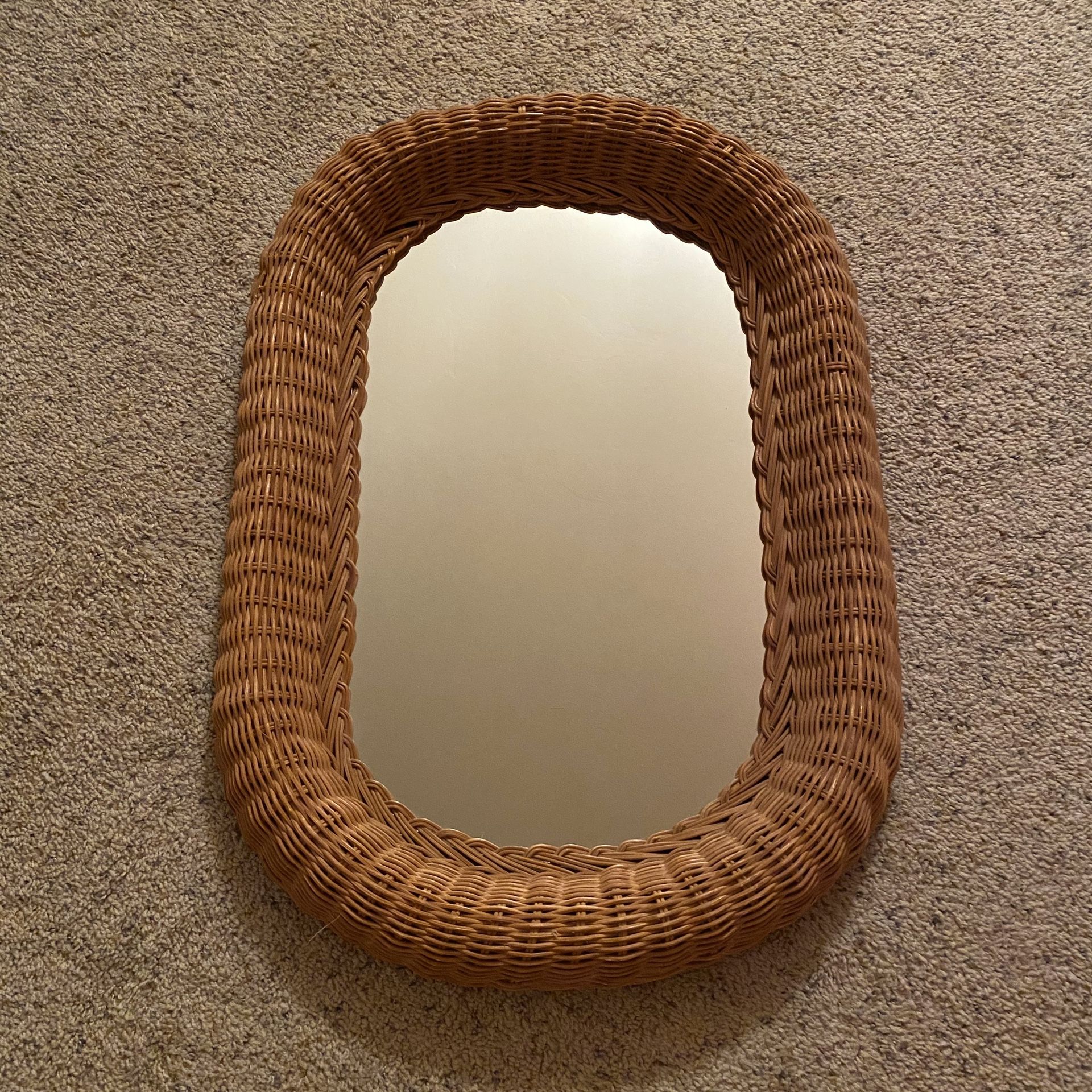 ‼️Wicker Mirror‼️