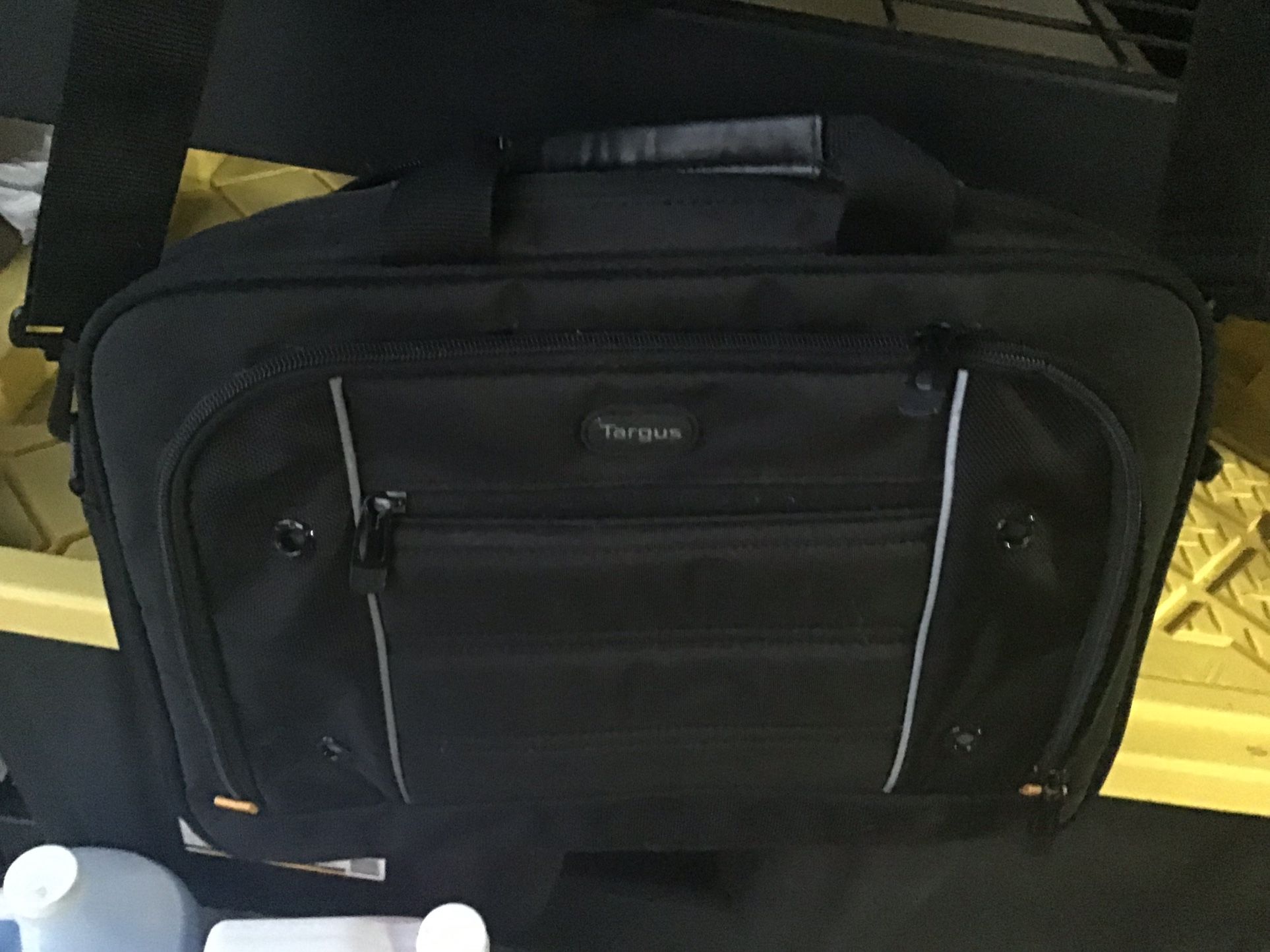 Targus Messenger Style Laptop Bag