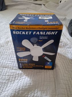 Socket Fanlight 2000 Lumens with Remote