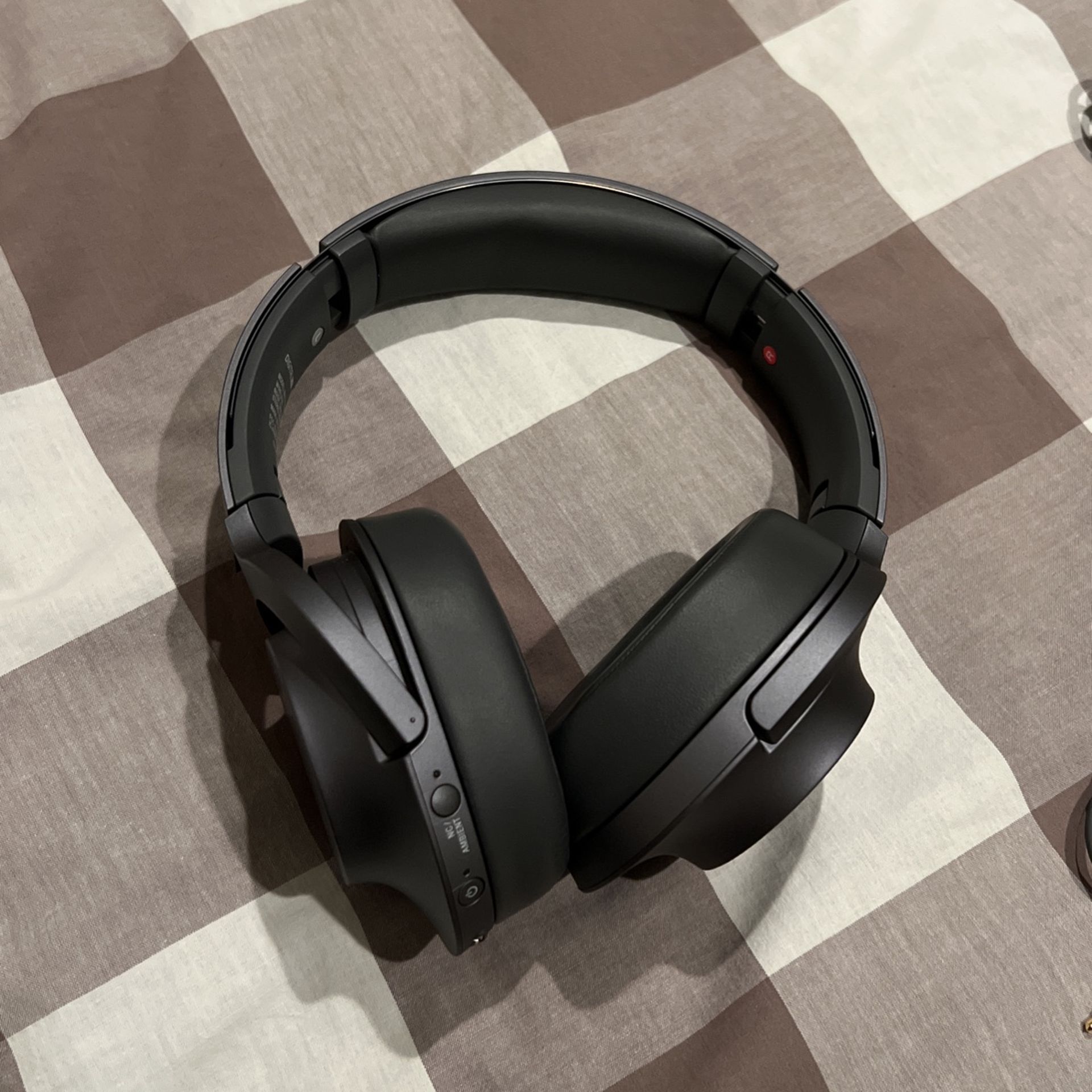 Sony Wireless Noise Canceling Headphones WH H900N