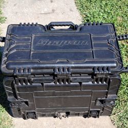 Snap On Tool Chest With Tools 