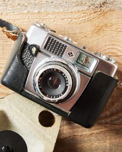 German made camera  color agnar. Agfa.