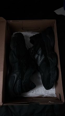 New balance 9060 size 8