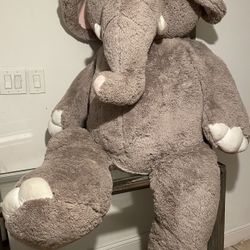 Giant Elephant 