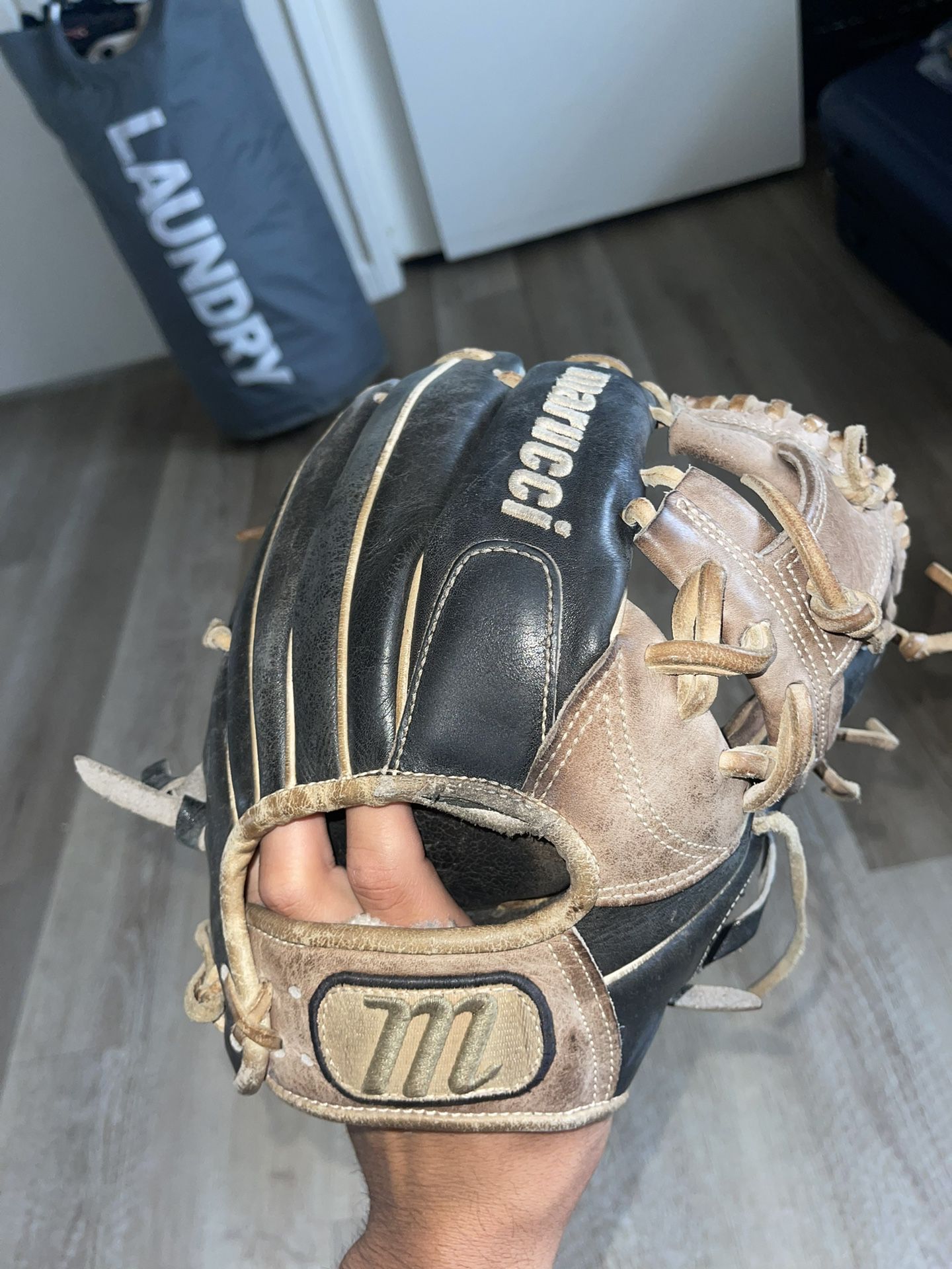 Marucci middle infield glove size 11.25