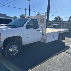 2011 Chevy 3500  Gas Motor