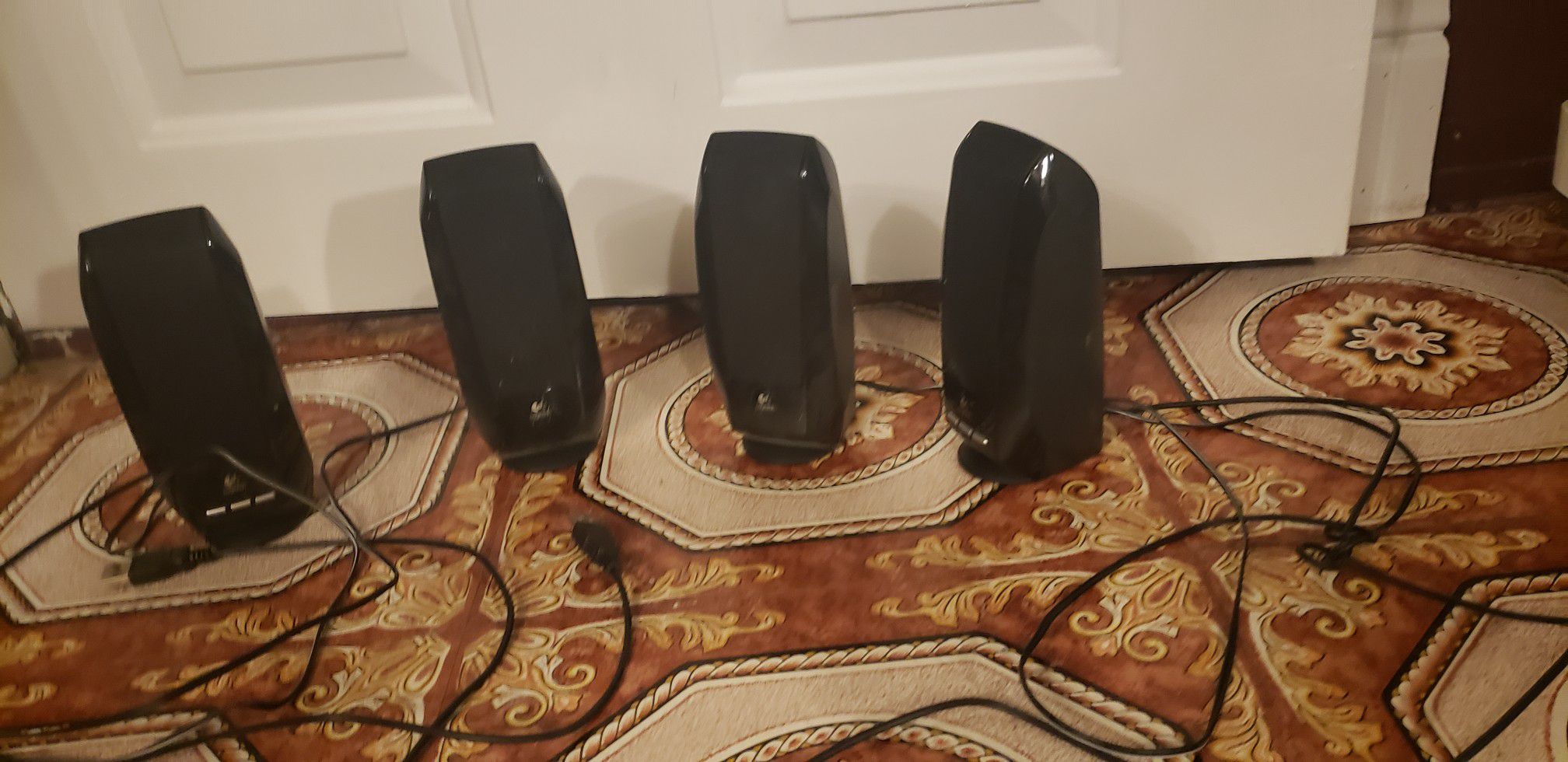 Small speakers computer