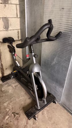 Indoor cycling bike