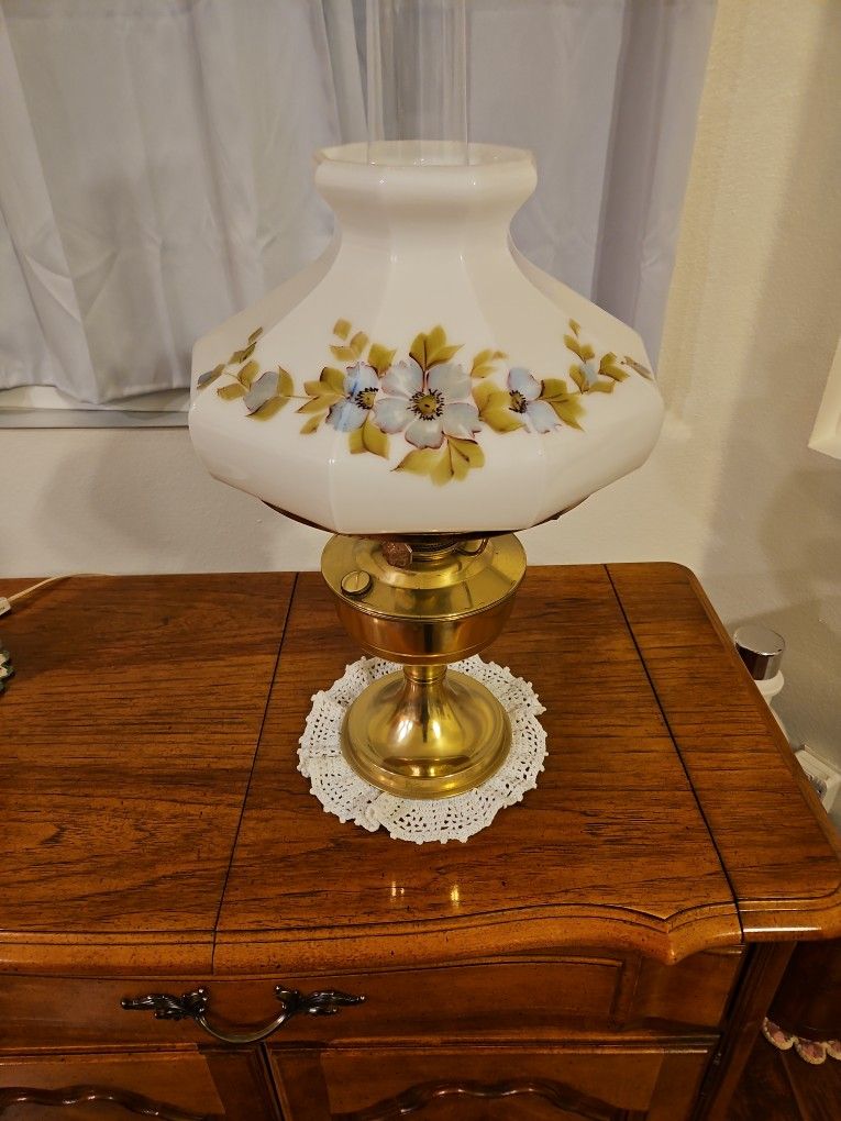 Gorgeous Brass And Porcelain Hand-painted Lamp