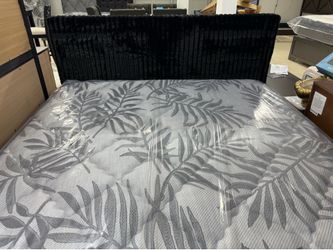 Queen bed and mattress set