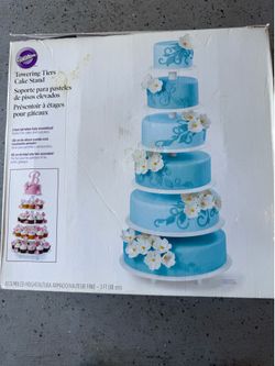 Wilton towering tiers cake stand