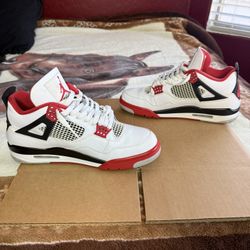 Jordan four retros fire red (2020)
