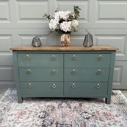 6 Drawer Wood Dresser 
