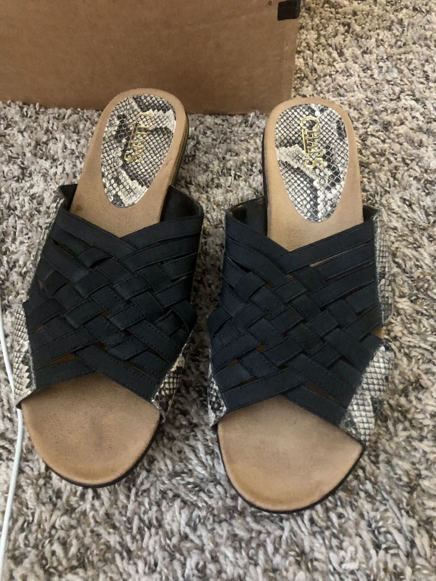 NEW Women’s Chaps Wedge Sandals