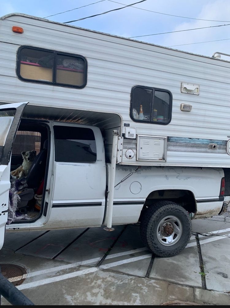Cabover Camper Rv. Off Grid Full Bath
