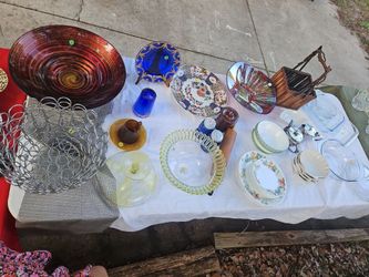 Assorted Decorative Plates and Bowls If U See Something U Like Message Me