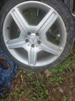Set of four new tires used AMG rims 19 inches