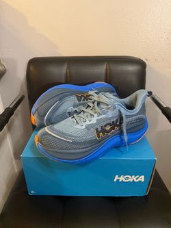 Hoka Skyflow Size 11D Men’s $95